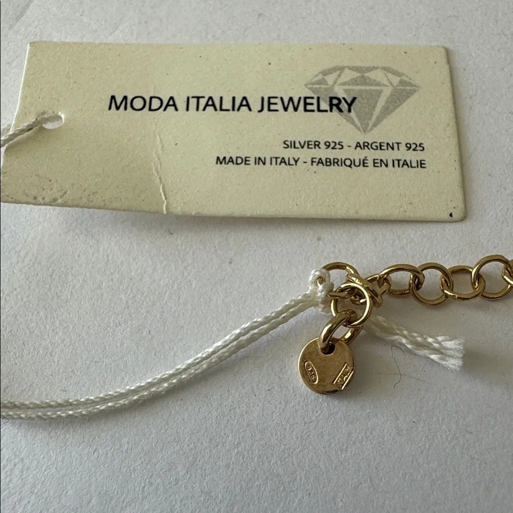Moda Italy elegant minimalist
